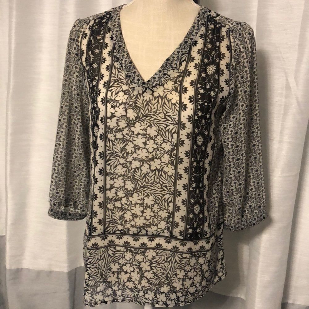 ‎Women’s Old Navy Sheer Top Small